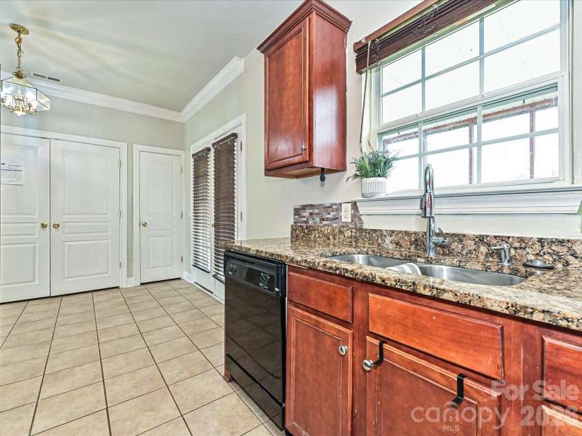 3249 Elliot Jacob Avenue, Kannapolis, NC 28083.  MLS# CAR4381470, YatesRealty ID 39344. 