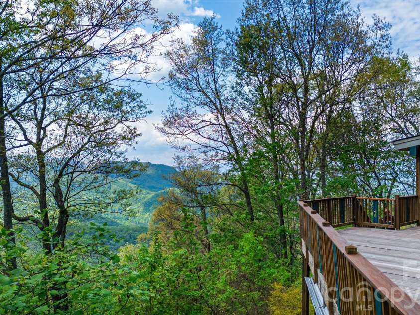 1602 Forest Run Road, Sylva, NC 28779.  MLS# CAR4396526, YatesRealty ID 39345. 