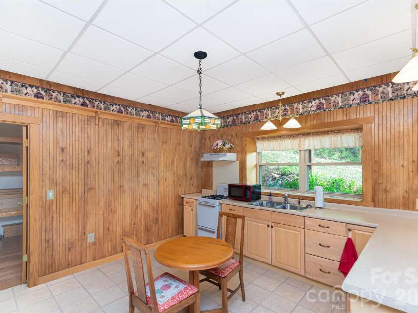 1602 Forest Run Road, Sylva, NC 28779.  MLS# CAR4396526, YatesRealty ID 39345. 