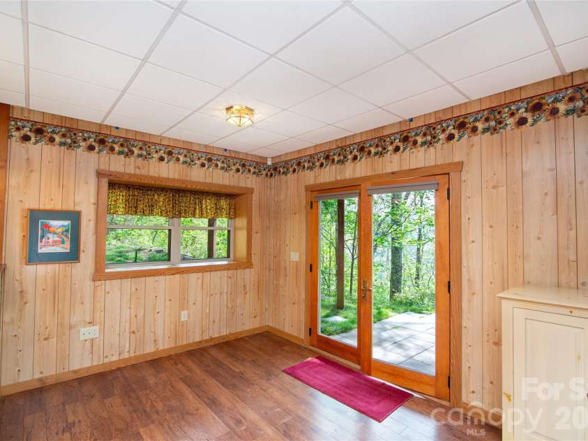 1602 Forest Run Road, Sylva, NC 28779.  MLS# CAR4396526, YatesRealty ID 39345. 