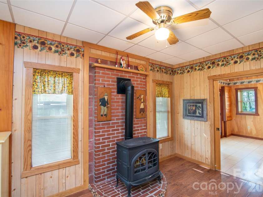 1602 Forest Run Road, Sylva, NC 28779.  MLS# CAR4396526, YatesRealty ID 39345. 