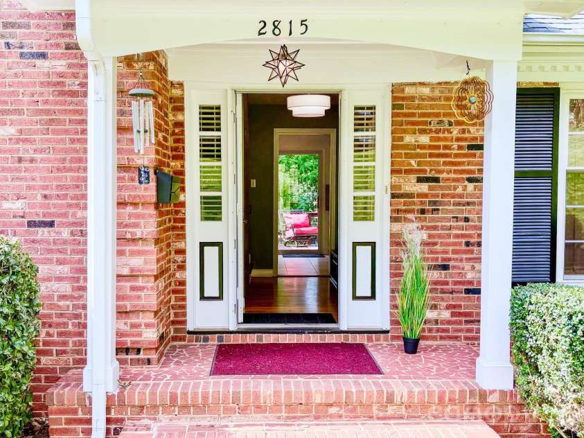 2815 Burnt Mill Road, Charlotte, NC 28210.  MLS# CAR4394157, YatesRealty ID 39346. 