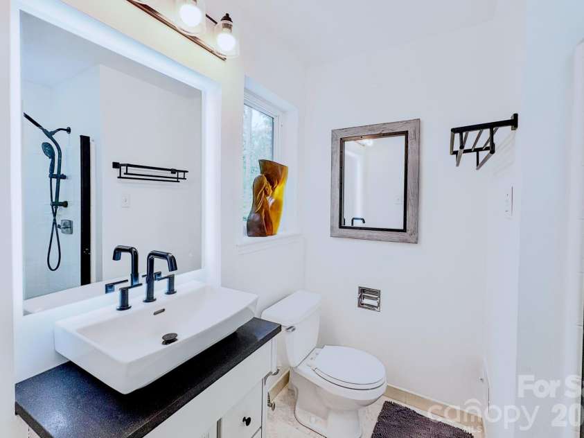 2815 Burnt Mill Road, Charlotte, NC 28210.  MLS# CAR4394157, YatesRealty ID 39346. 