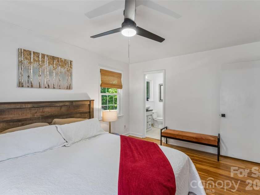 2815 Burnt Mill Road, Charlotte, NC 28210.  MLS# CAR4394157, YatesRealty ID 39346. 