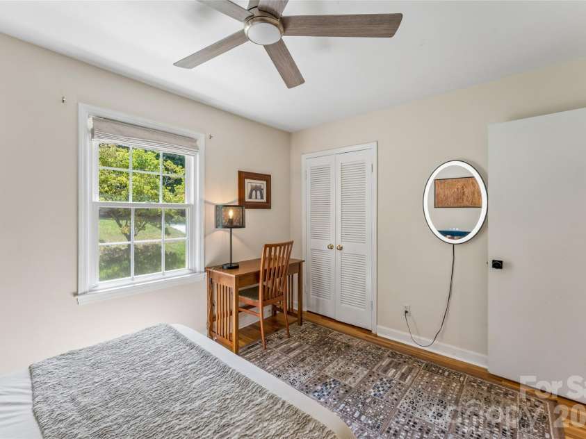 2815 Burnt Mill Road, Charlotte, NC 28210.  MLS# CAR4394157, YatesRealty ID 39346. 