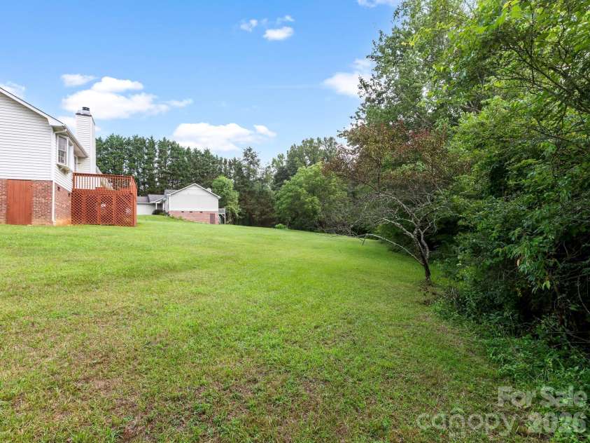 1 Strathmore Drive, Arden, NC 28704.  MLS# CAR4397102, YatesRealty ID 39347. 