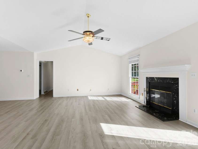 1 Strathmore Drive, Arden, NC 28704.  MLS# CAR4397102, YatesRealty ID 39347. 