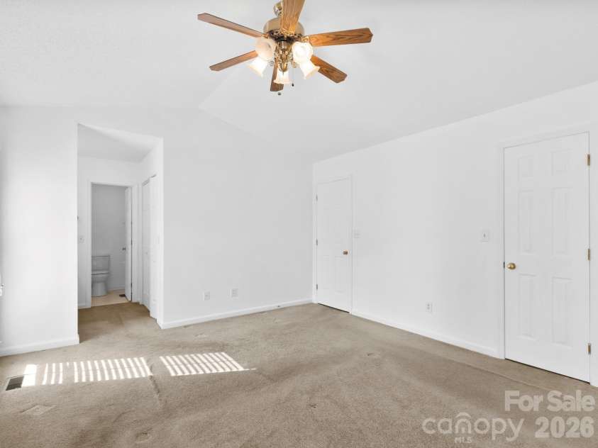 1 Strathmore Drive, Arden, NC 28704.  MLS# CAR4397102, YatesRealty ID 39347. 