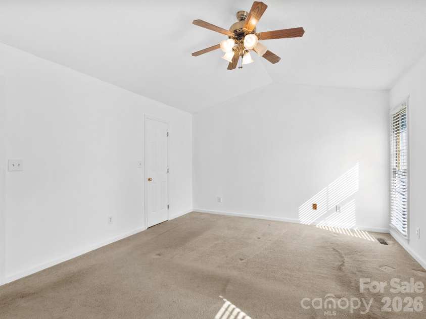 1 Strathmore Drive, Arden, NC 28704.  MLS# CAR4397102, YatesRealty ID 39347. 