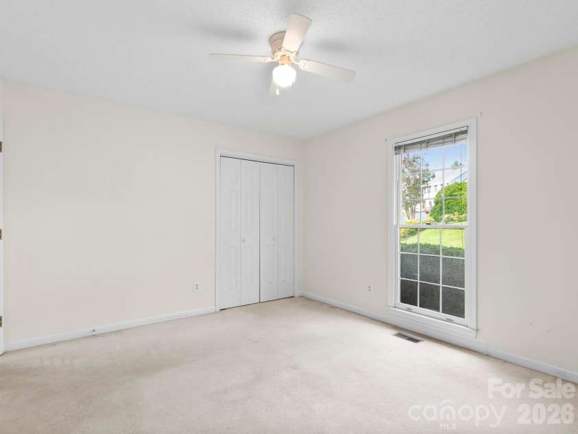 1 Strathmore Drive, Arden, NC 28704.  MLS# CAR4397102, YatesRealty ID 39347. 