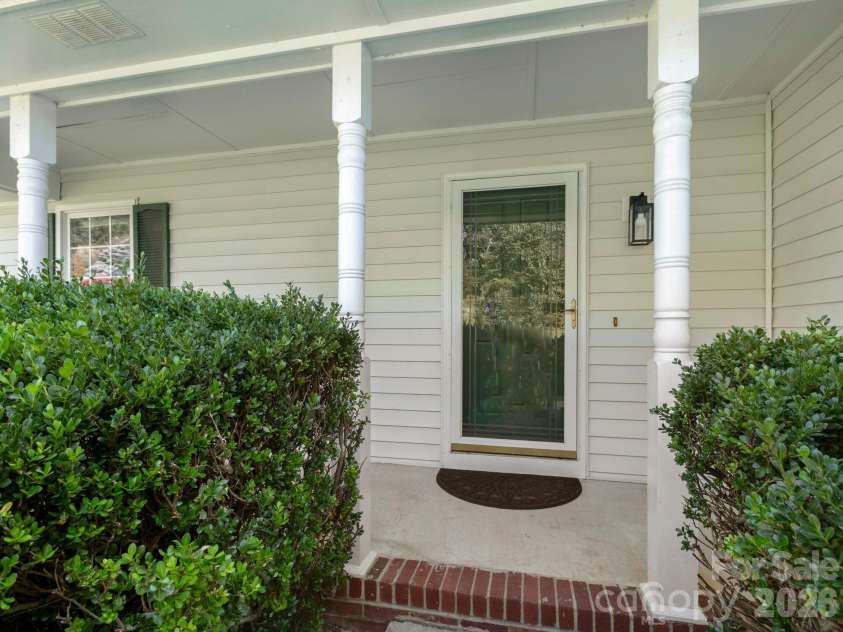 1 Strathmore Drive, Arden, NC 28704.  MLS# CAR4397102, YatesRealty ID 39347. 