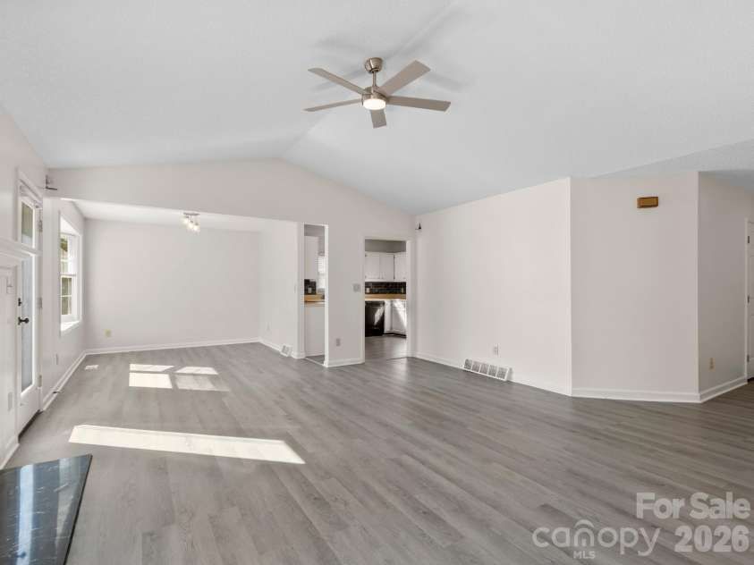 1 Strathmore Drive, Arden, NC 28704.  MLS# CAR4397102, YatesRealty ID 39347. 