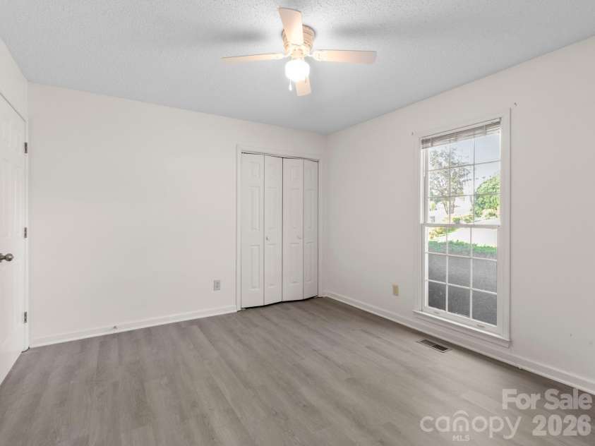 1 Strathmore Drive, Arden, NC 28704.  MLS# CAR4397102, YatesRealty ID 39347. 