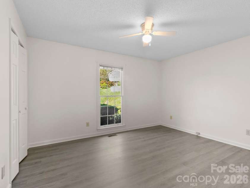 1 Strathmore Drive, Arden, NC 28704.  MLS# CAR4397102, YatesRealty ID 39347. 