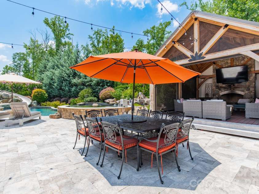 435 Turtleback Ridge, Weddington, NC 28104.  MLS# CAR4399274, YatesRealty ID 39348. 