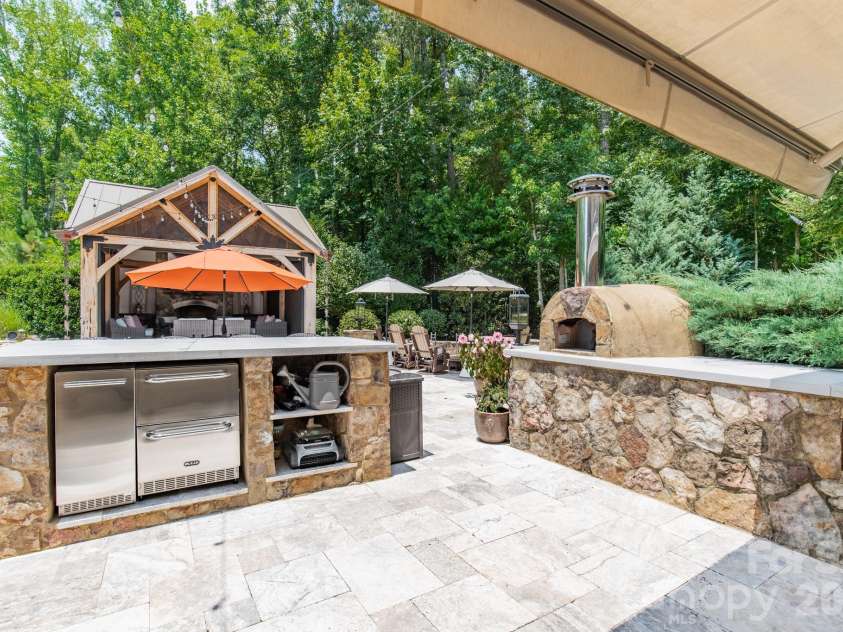 435 Turtleback Ridge, Weddington, NC 28104.  MLS# CAR4399274, YatesRealty ID 39348. 