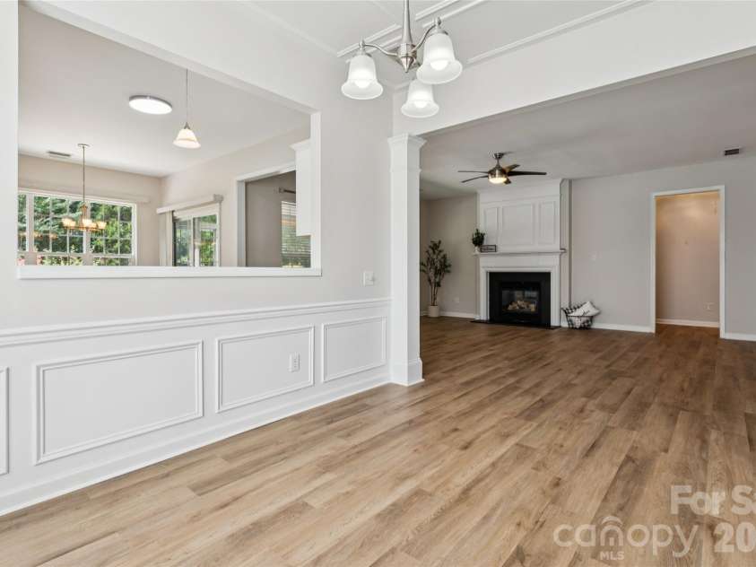 8426 Heron Glen Drive, Charlotte, NC 28269.  MLS# CAR4405282, YatesRealty ID 39349. 