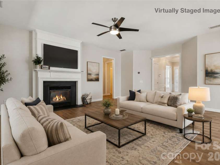 8426 Heron Glen Drive, Charlotte, NC 28269.  MLS# CAR4405282, YatesRealty ID 39349. 