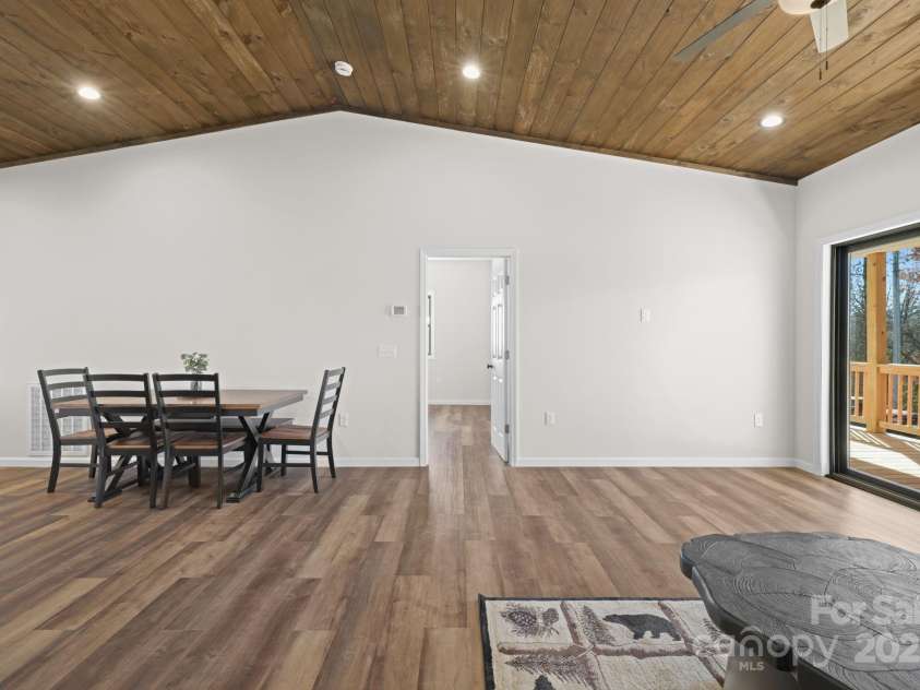 90 Park Street Street, Bryson City, NC 28713.  MLS# CAR4314470, YatesRealty ID 3935. 