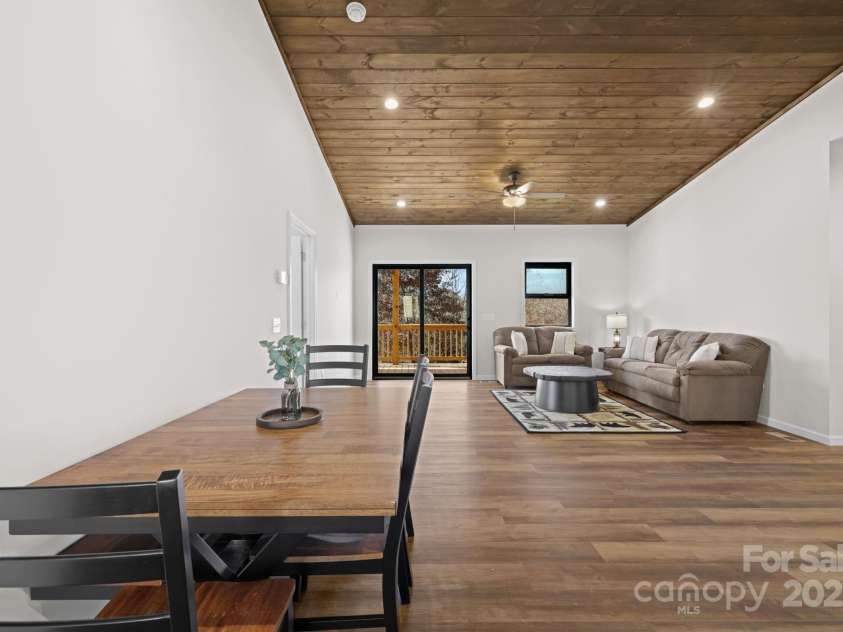 90 Park Street Street, Bryson City, NC 28713.  MLS# CAR4314470, YatesRealty ID 3935. 