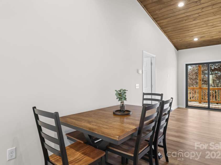 90 Park Street Street, Bryson City, NC 28713.  MLS# CAR4314470, YatesRealty ID 3935. 