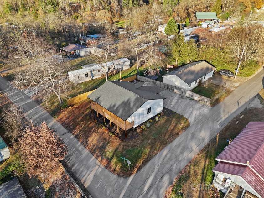 90 Park Street Street, Bryson City, NC 28713.  MLS# CAR4314470, YatesRealty ID 3935. 