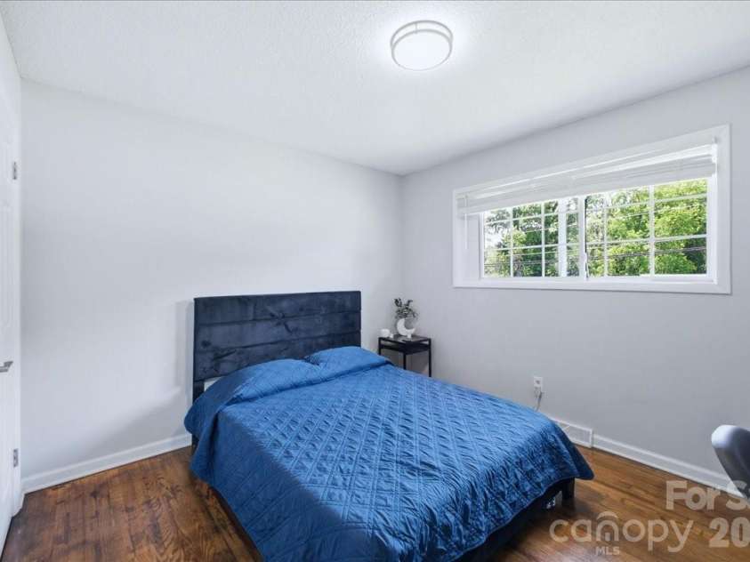 2521 Alleghany Street, Charlotte, NC 28208.  MLS# CAR4437661, YatesRealty ID 39350. 