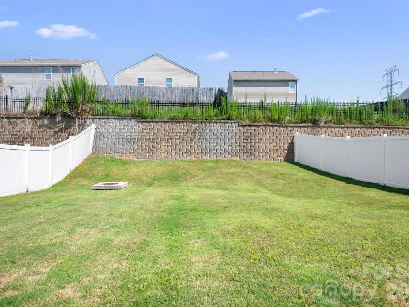 1554 Lilly Springs Place, Dallas, NC 28034.  MLS# CAR4405478, YatesRealty ID 39351. 