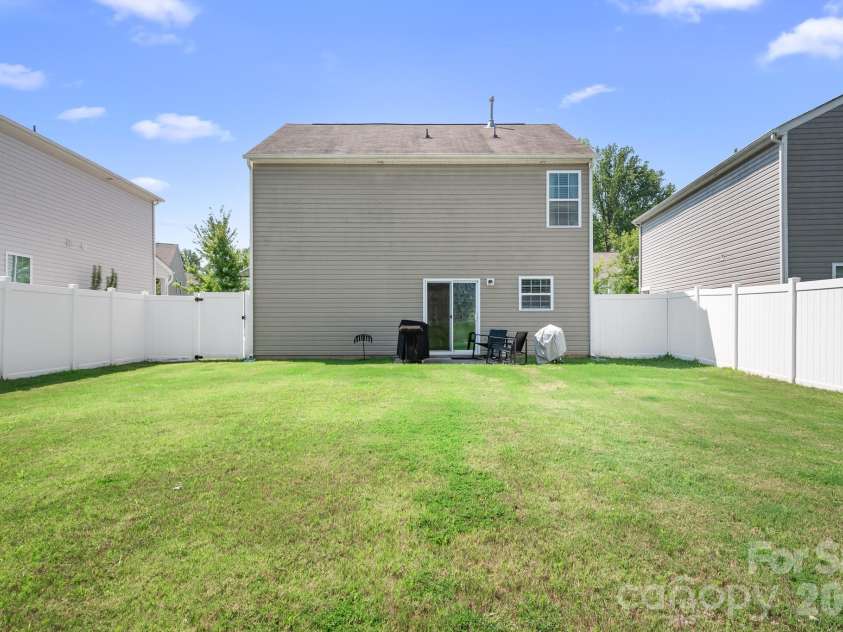 1554 Lilly Springs Place, Dallas, NC 28034.  MLS# CAR4405478, YatesRealty ID 39351. 