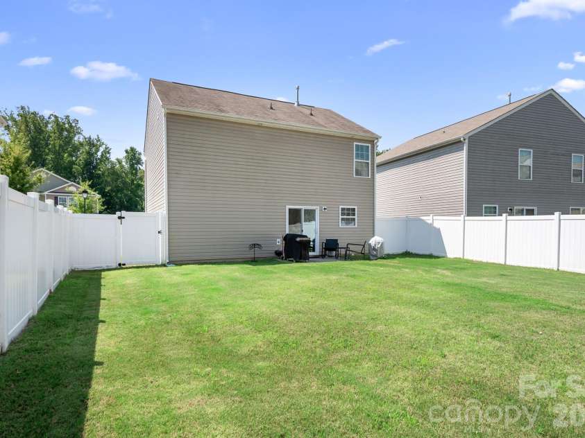 1554 Lilly Springs Place, Dallas, NC 28034.  MLS# CAR4405478, YatesRealty ID 39351. 