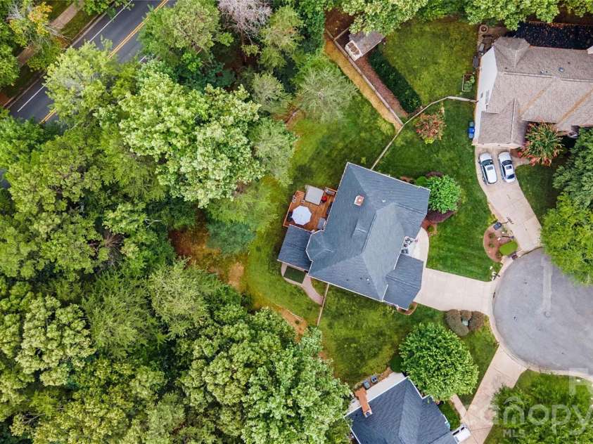 15100 Macbeth Court, Huntersville, NC 28078.  MLS# CAR4406635, YatesRealty ID 39352. 