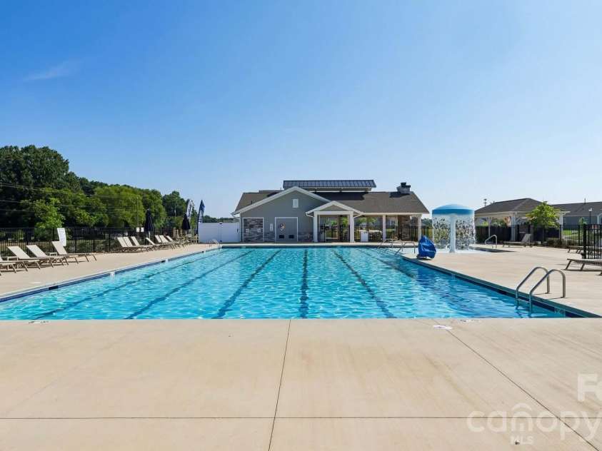 167 Maple Valley Street, Statesville, NC 28677.  MLS# CAR4406641, YatesRealty ID 39354. 