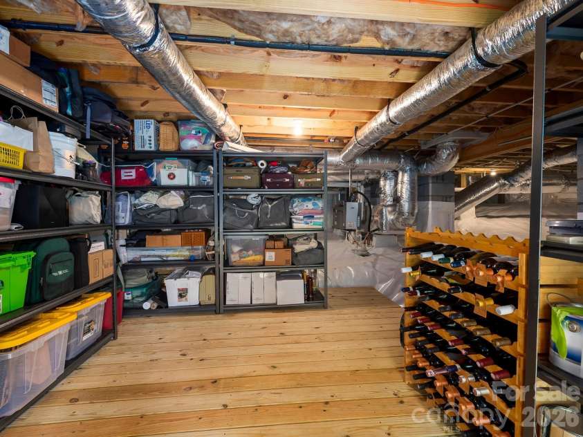 174 Dancing Wind Lane, Marshall, NC 28753.  MLS# CAR4402118, YatesRealty ID 39355. Encapsulated and climate controlled crawl space. What an amazing storage area!