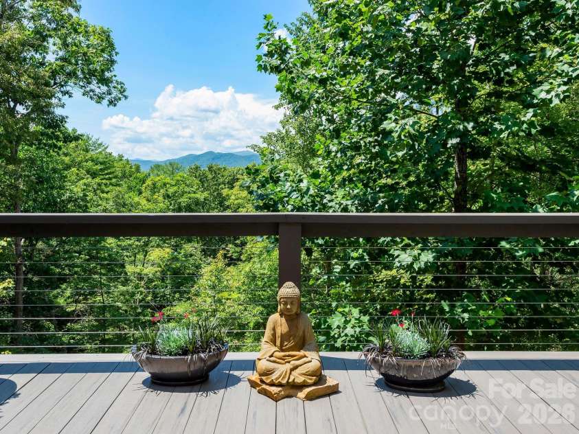 174 Dancing Wind Lane, Marshall, NC 28753.  MLS# CAR4402118, YatesRealty ID 39355. Pretty view!
