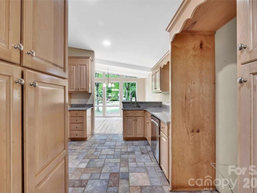 233 Dogwood Drive, Mount Holly, NC 28120.  MLS# CAR4406602, YatesRealty ID 39356. 