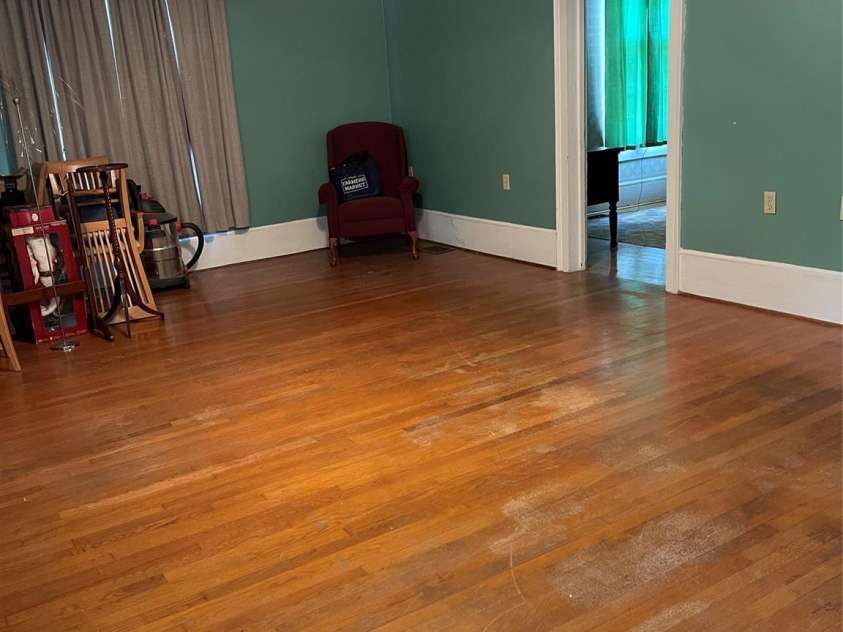 234 Jefferson Street, York, SC 29745.  MLS# CAR4406642, YatesRealty ID 39357. 