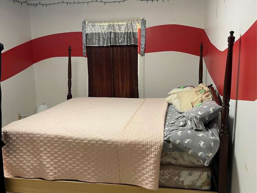 234 Jefferson Street, York, SC 29745.  MLS# CAR4406642, YatesRealty ID 39357. 