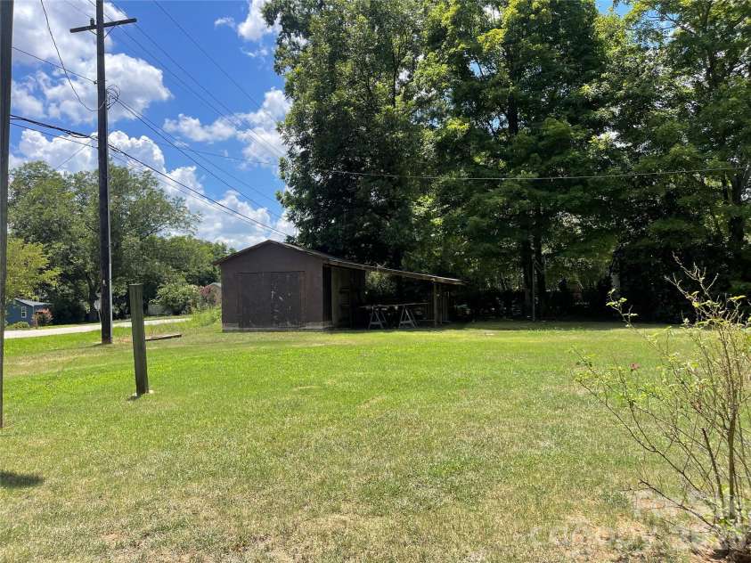 234 Jefferson Street, York, SC 29745.  MLS# CAR4406642, YatesRealty ID 39357. 