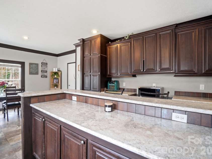 158 Cooks Lake Road, Gastonia, NC 28056.  MLS# CAR4347354, YatesRealty ID 3936. 