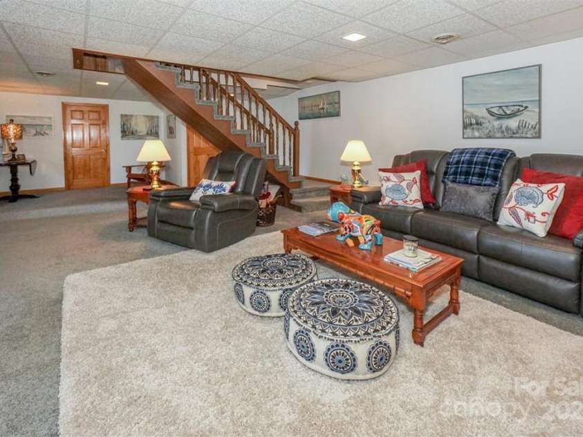 459 Kenway Loop, Mooresville, NC 28117.  MLS# CAR4193026, YatesRealty ID 3936. 