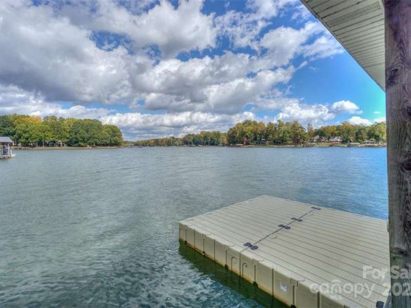 459 Kenway Loop, Mooresville, NC 28117.  MLS# CAR4193026, YatesRealty ID 3936. 