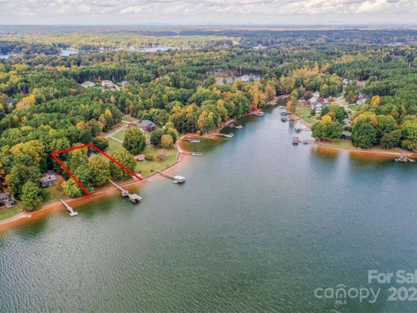 459 Kenway Loop, Mooresville, NC 28117.  MLS# CAR4193026, YatesRealty ID 3936. 