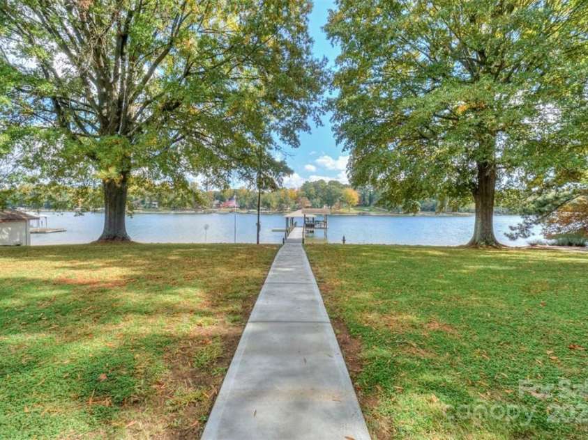 459 Kenway Loop, Mooresville, NC 28117.  MLS# CAR4193026, YatesRealty ID 3936. 