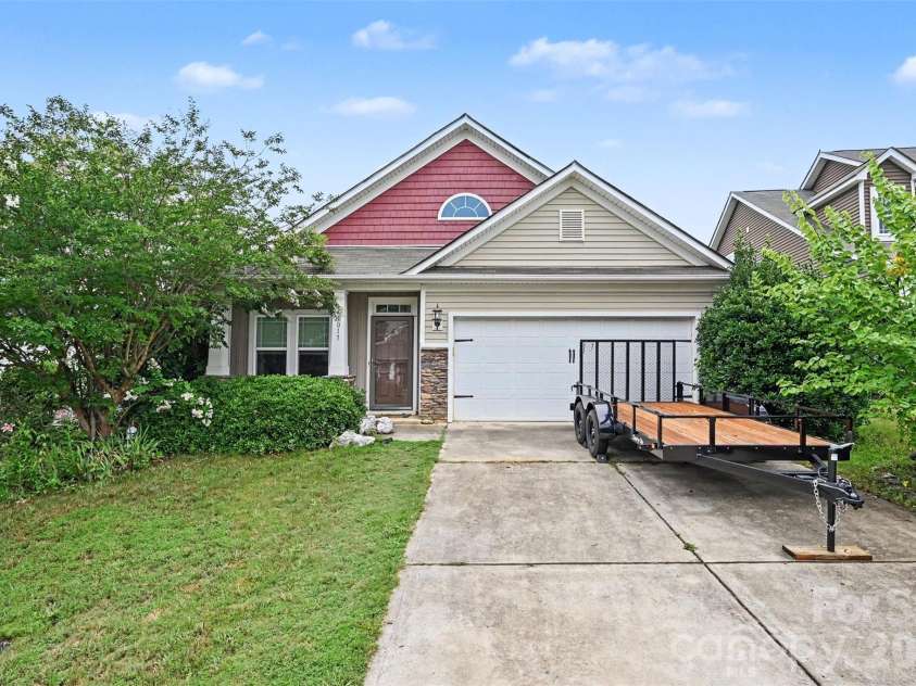 11017 Hat Creek Lane, Kannapolis, NC 28036.  MLS# CAR4406284, YatesRealty ID 39360. 