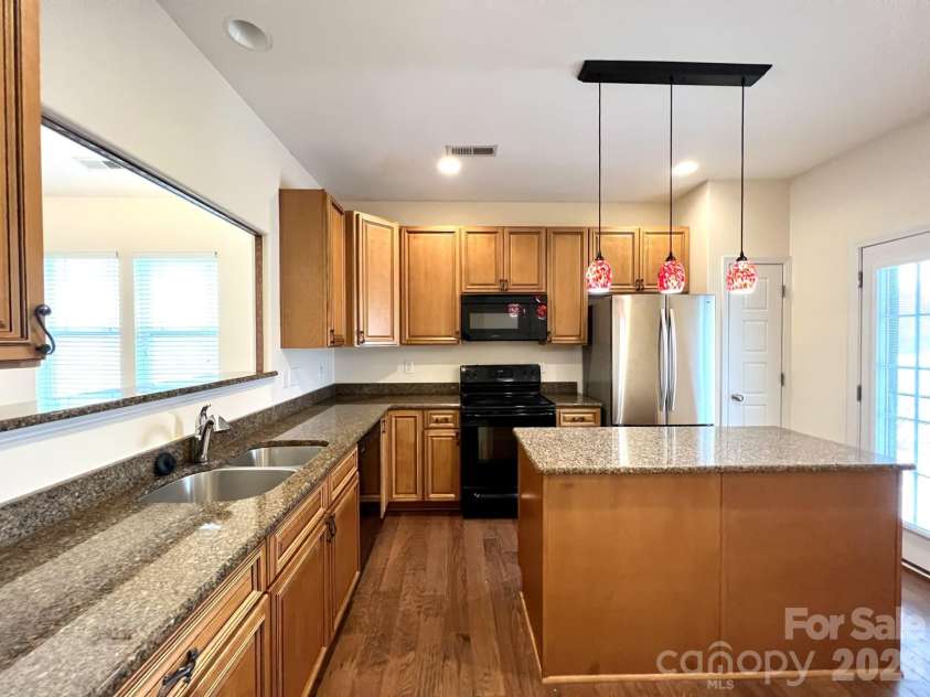 11017 Hat Creek Lane, Kannapolis, NC 28036.  MLS# CAR4406284, YatesRealty ID 39360. 