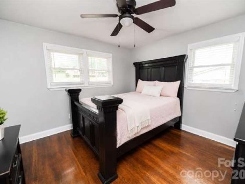 195 Stribling Circle, Spartanburg, SC 29301.  MLS# CAR4406690, YatesRealty ID 39363. 