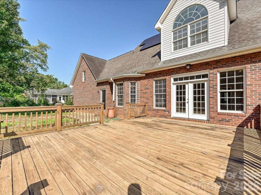 2354 Perry Road, Denver, NC 28037.  MLS# CAR4405892, YatesRealty ID 39365. 