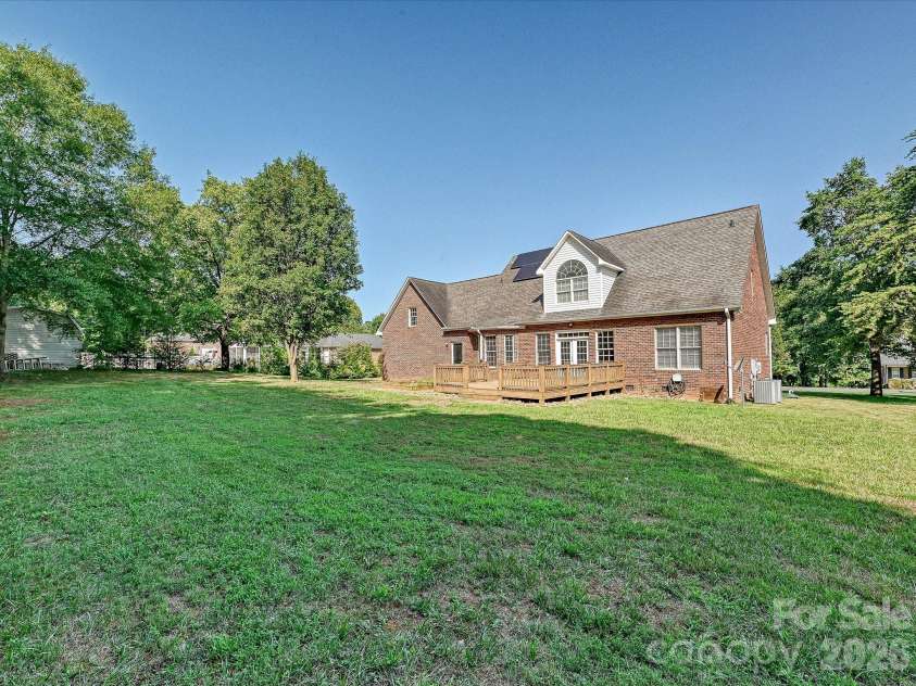 2354 Perry Road, Denver, NC 28037.  MLS# CAR4405892, YatesRealty ID 39365. 