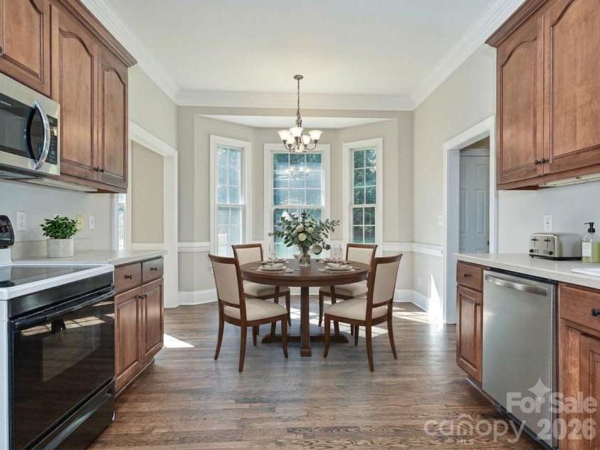 2354 Perry Road, Denver, NC 28037.  MLS# CAR4405892, YatesRealty ID 39365. Virtually staged breakfast nook