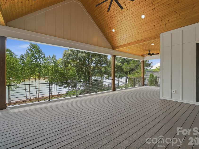 110 Zwilling Court, Troutman, NC 28166.  MLS# CAR4401174, YatesRealty ID 39369. 